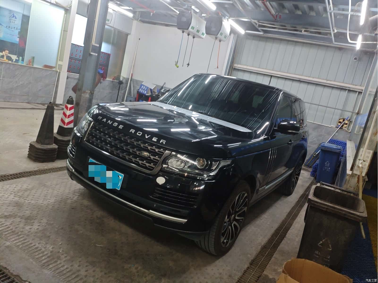 Land Rover Range Rover, 2015 1