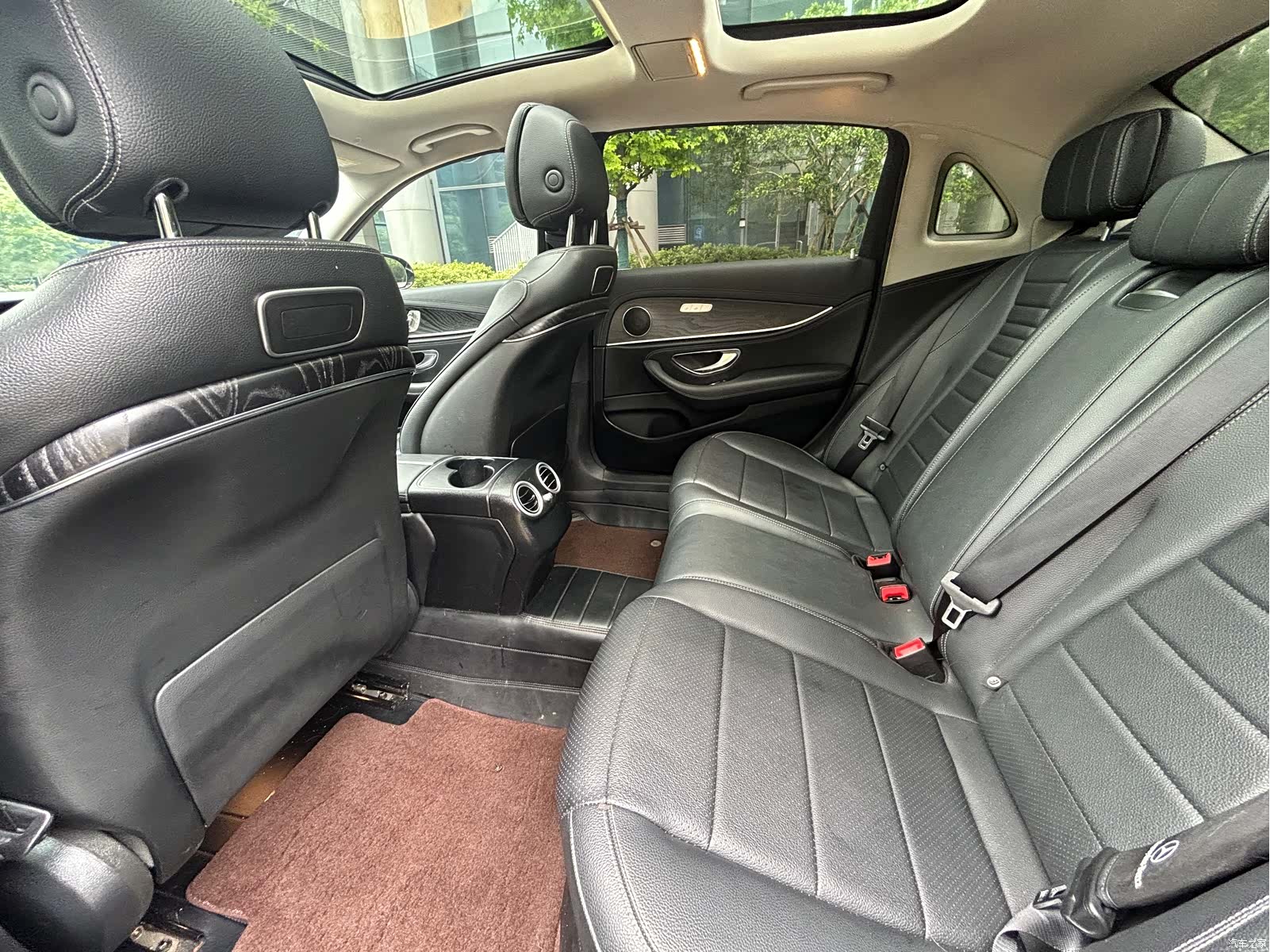 Mercedes-Benz E-Class, 2018 11