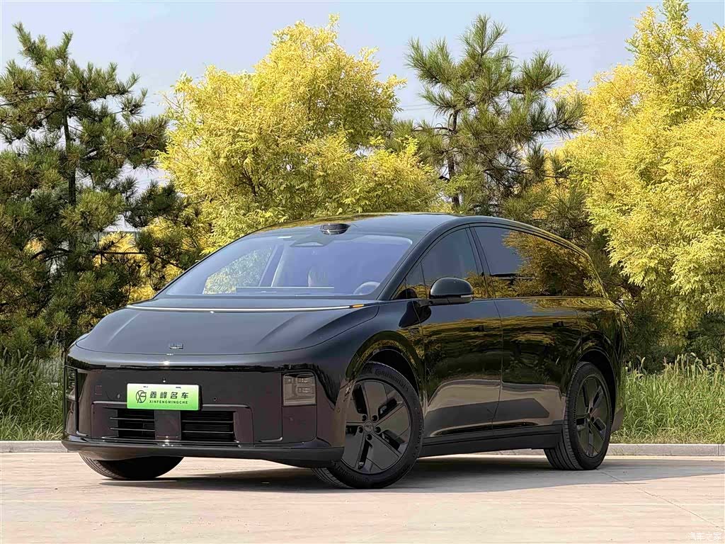 Li Auto i8, 2026 1