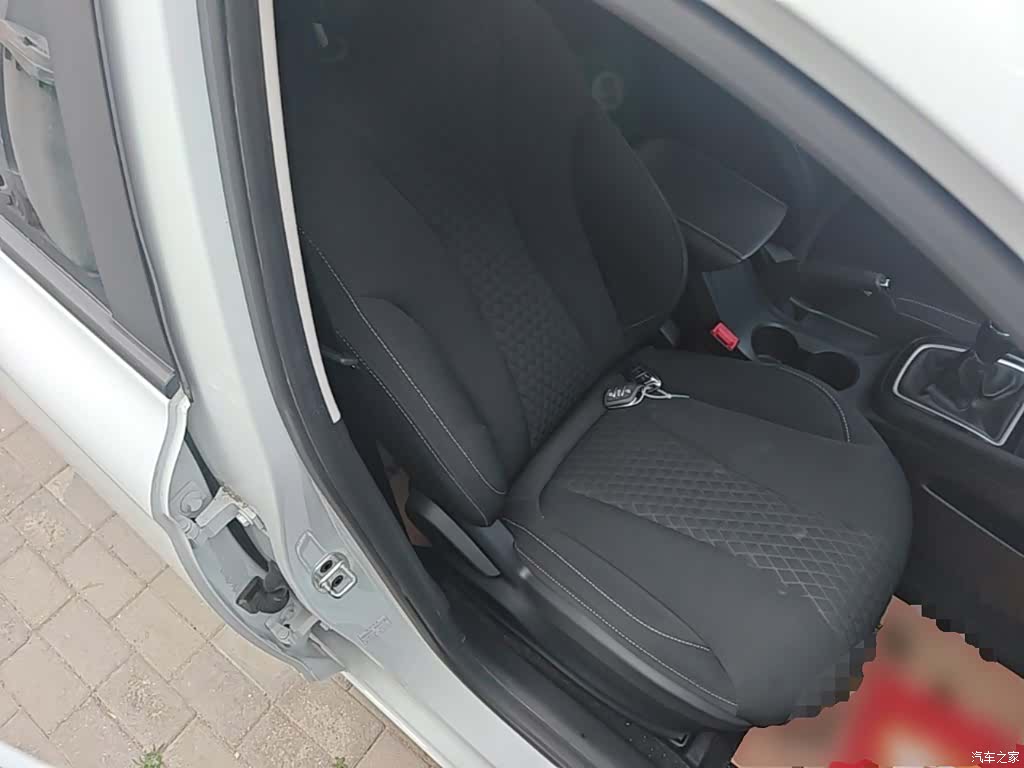 Roewe i5, 2021 25
