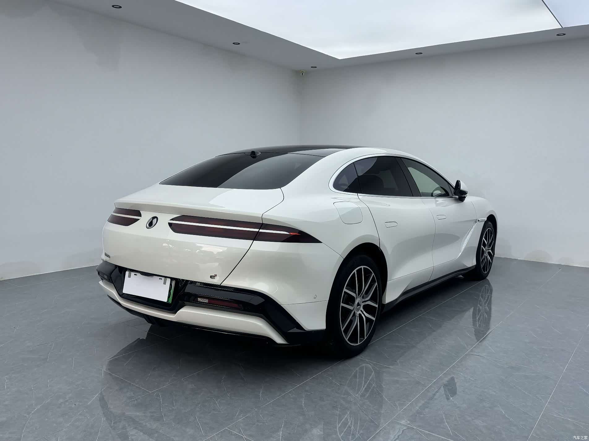 Denza Z9, 2024 13