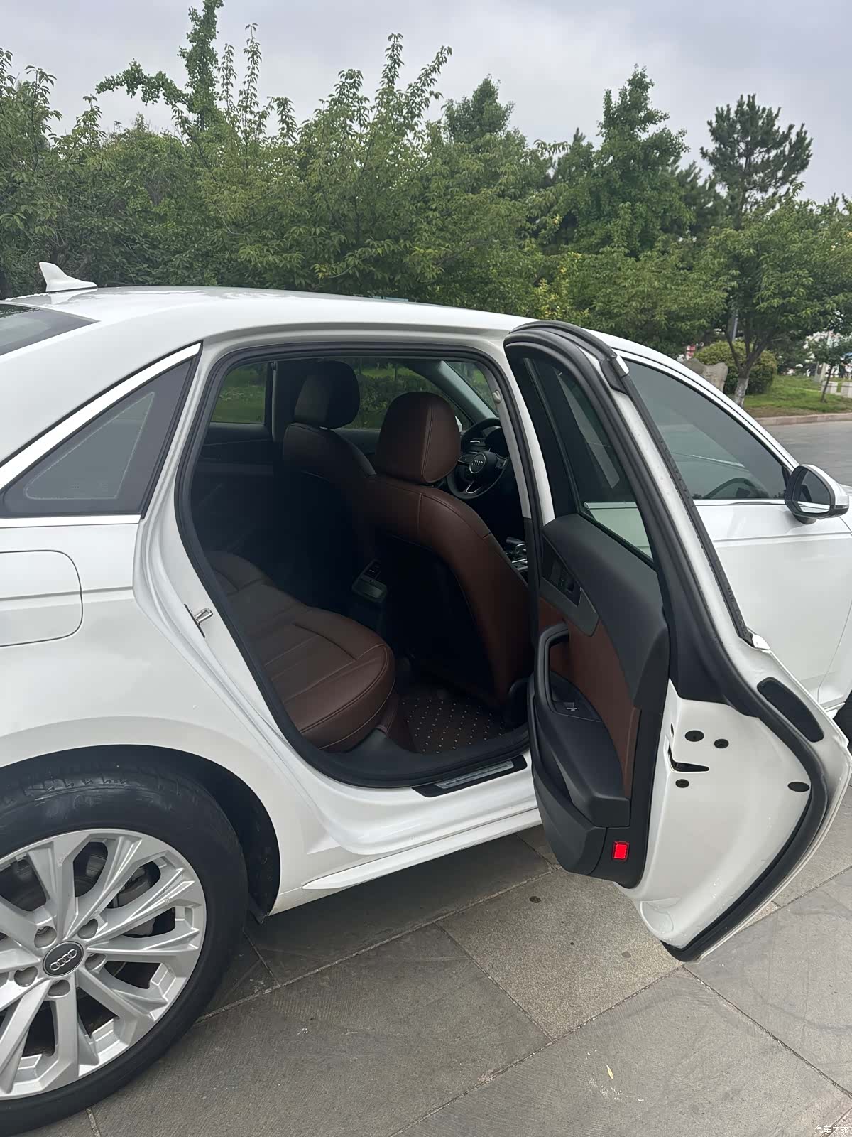 Audi A4L, 2018 8