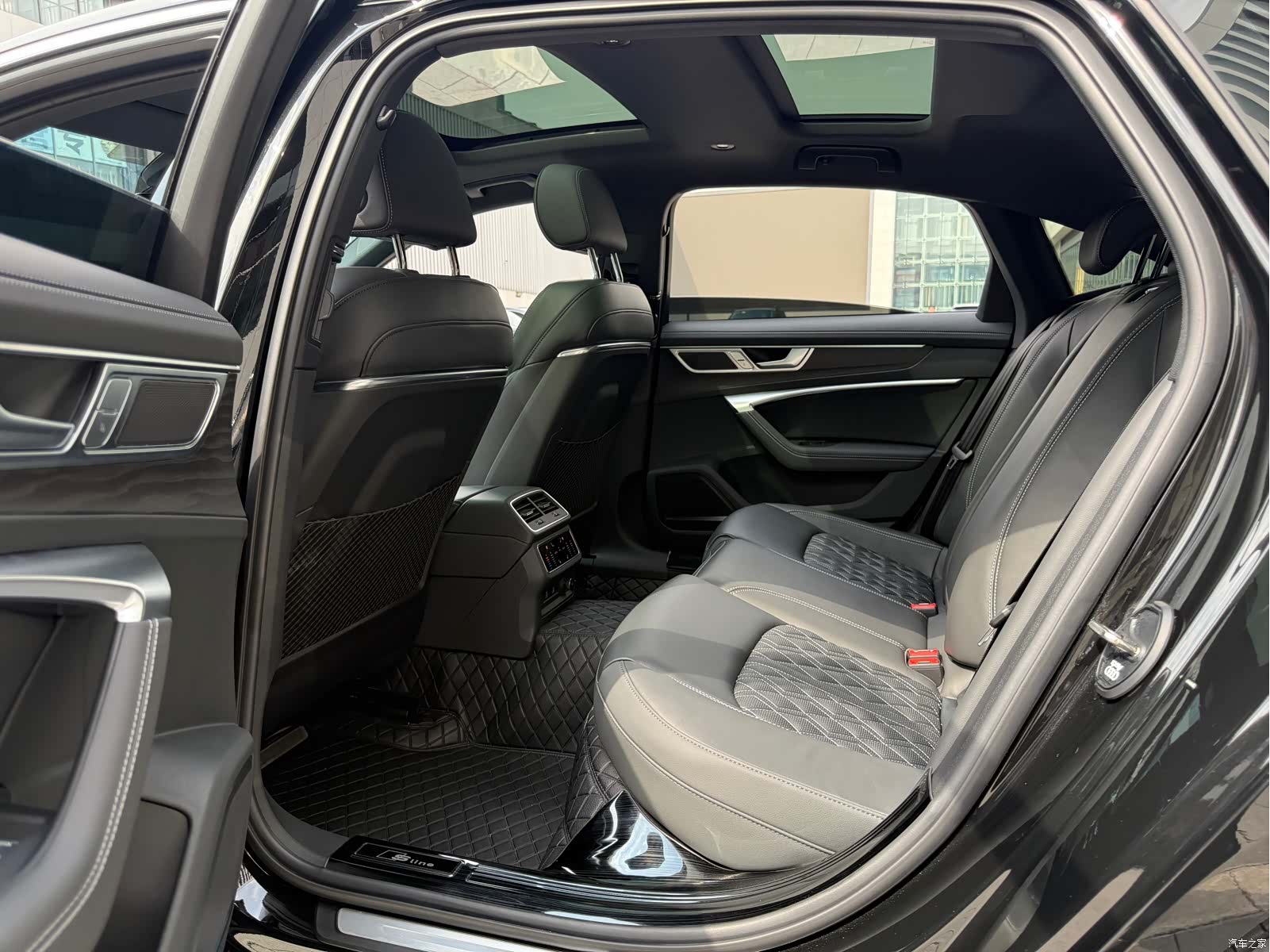 Audi A6L, 2025 22