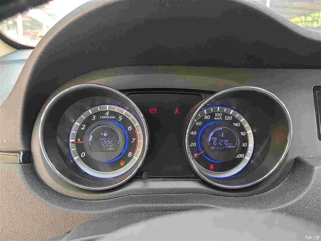 Great Wall C30, 2013 3