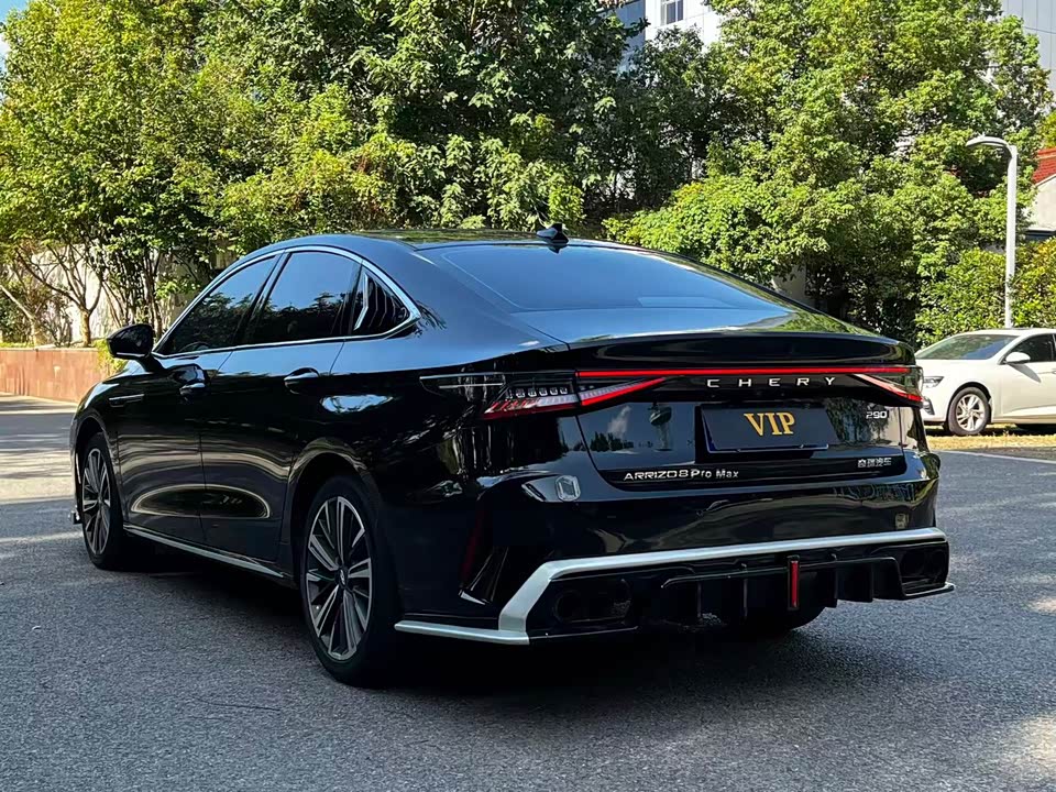 Chery Arrizo 8