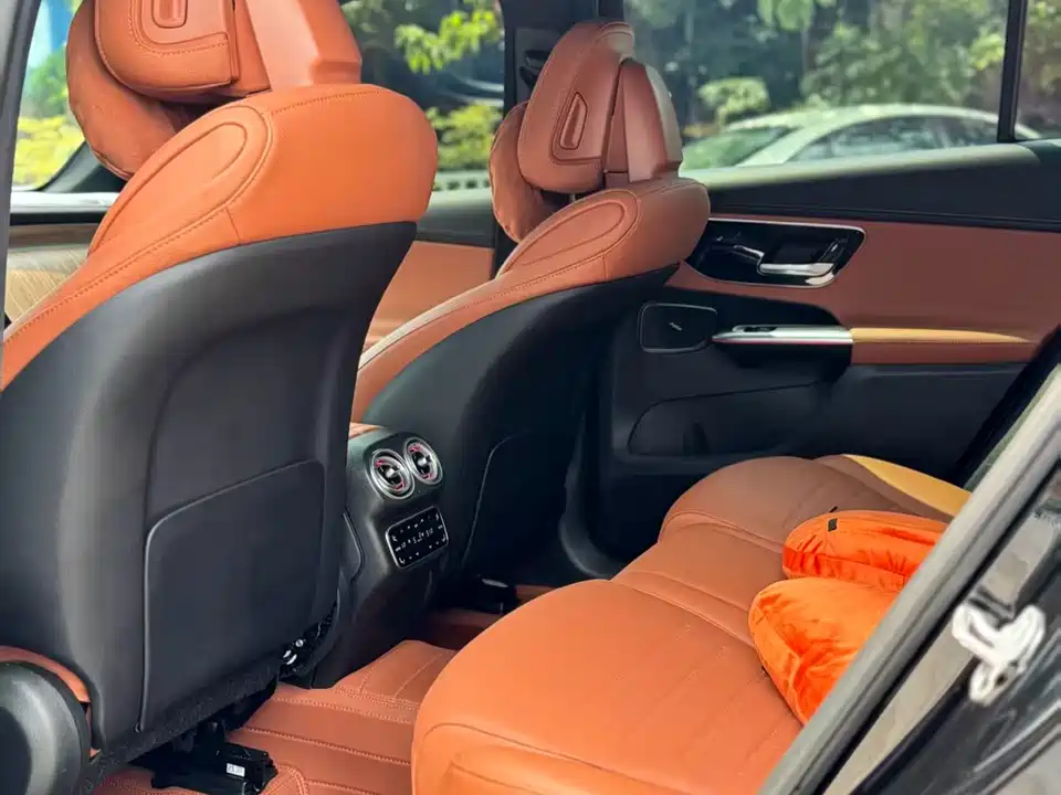 Mercedes-Benz GLC Mercedes-Benz GLC