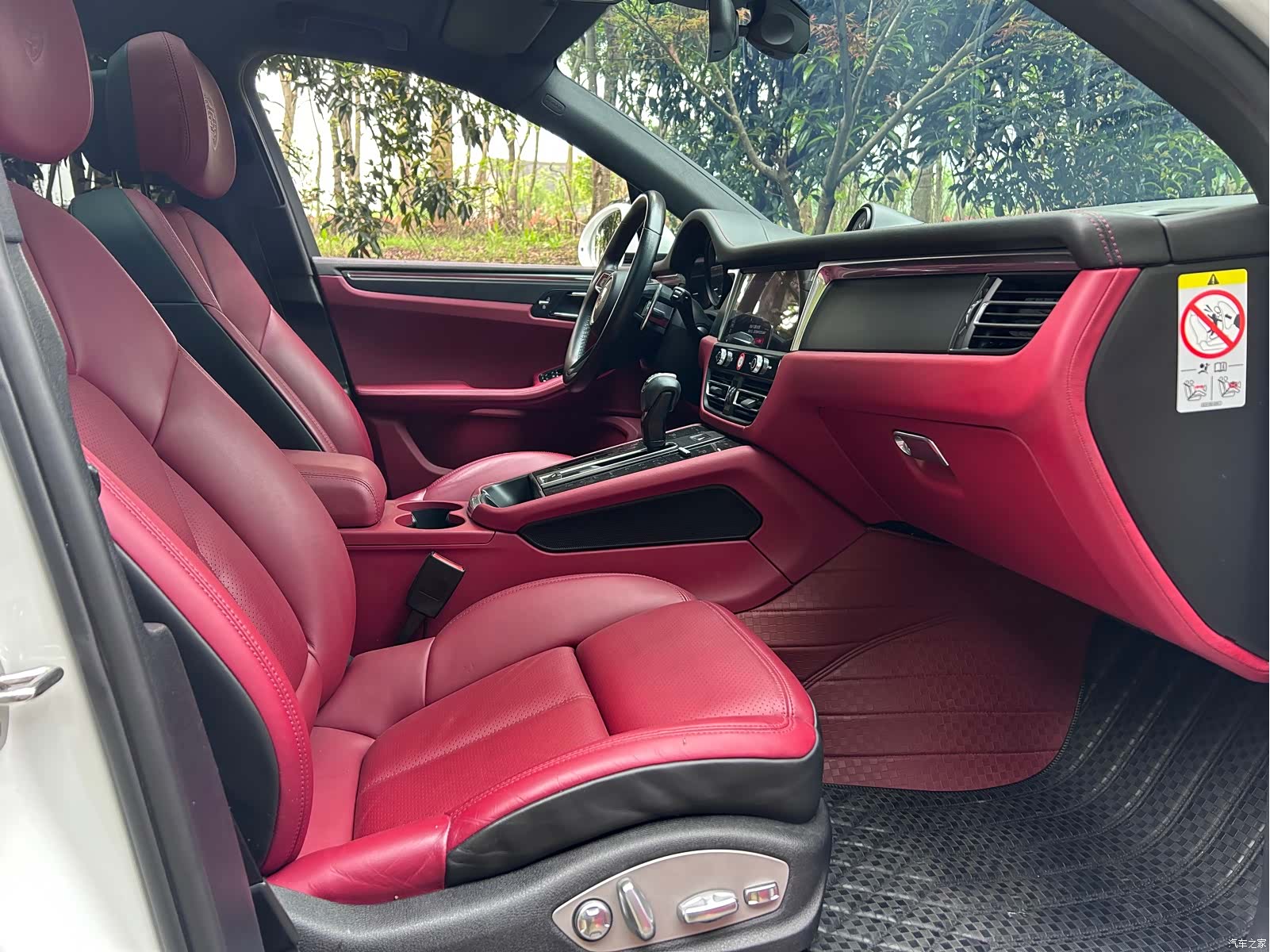Porsche Macan, 2022 13
