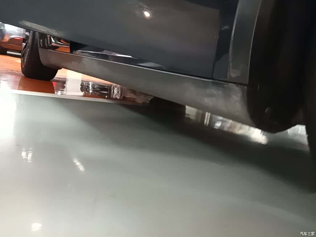 Tesla Model Y, 2024 21