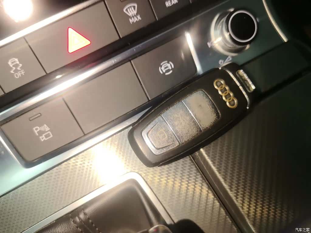 Audi A6L, 2019 9