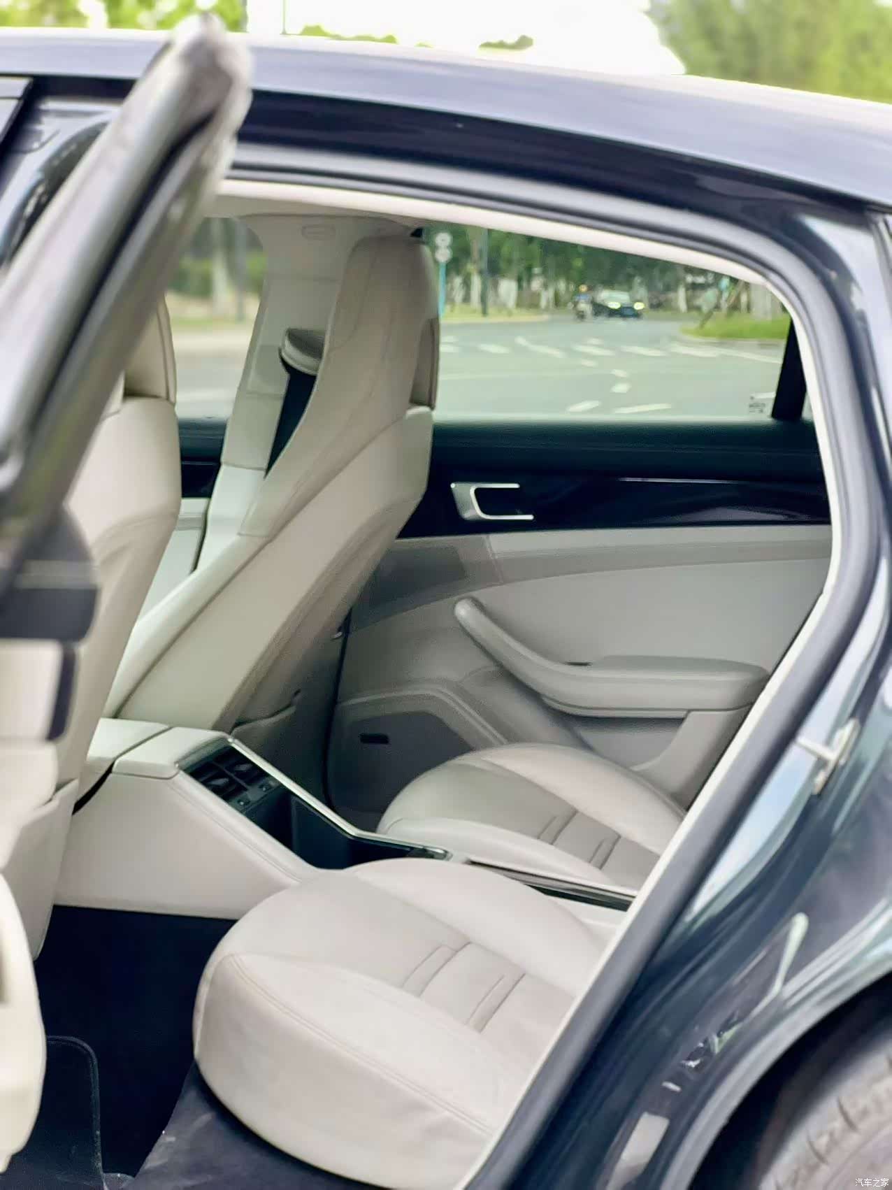 Porsche Panamera, 2018 6