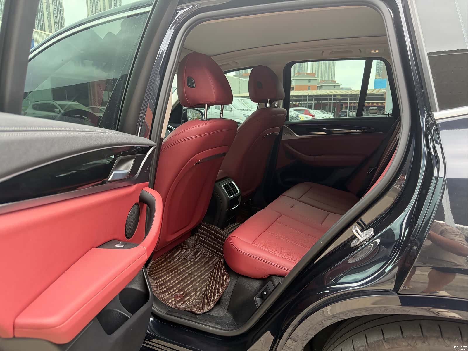 BMW iX3, 2023 6