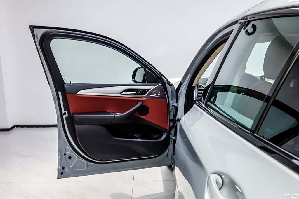 BMW X4, 2023 8