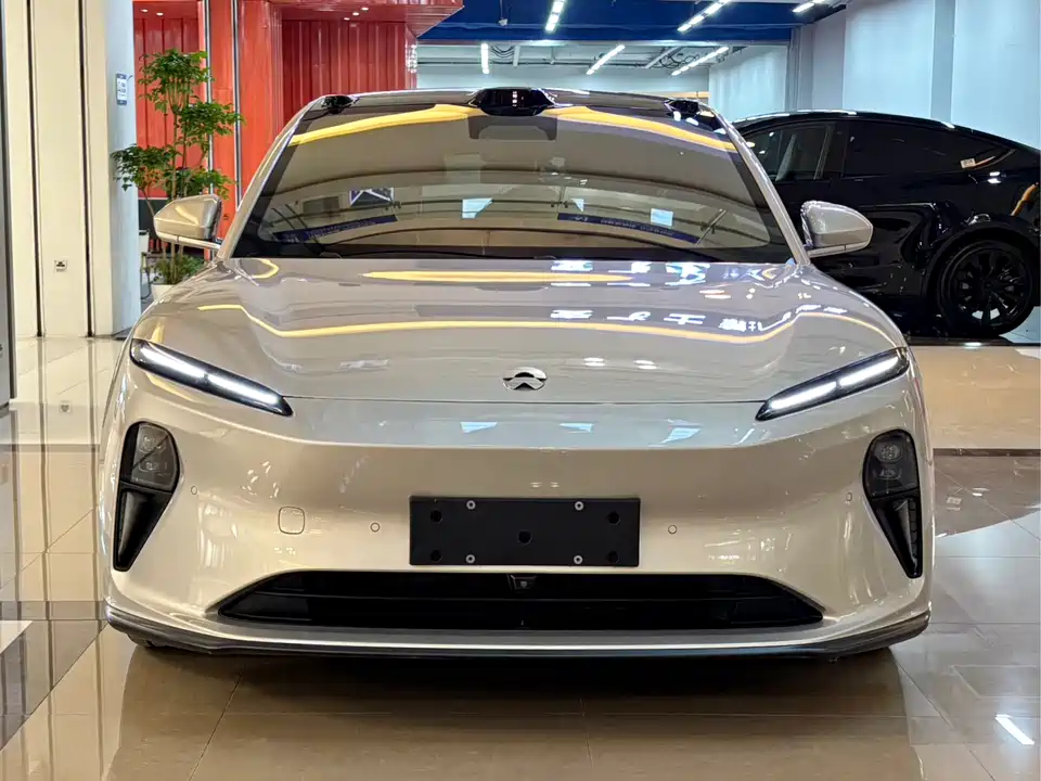 NIO ET5T