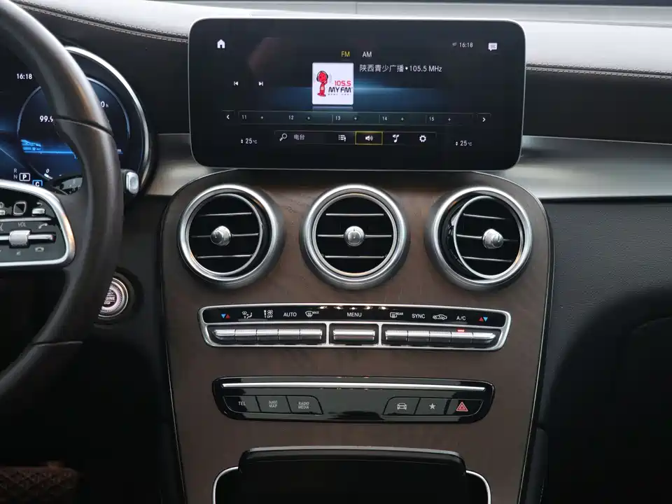 Mercedes-Benz GLC Mercedes-Benz GLC