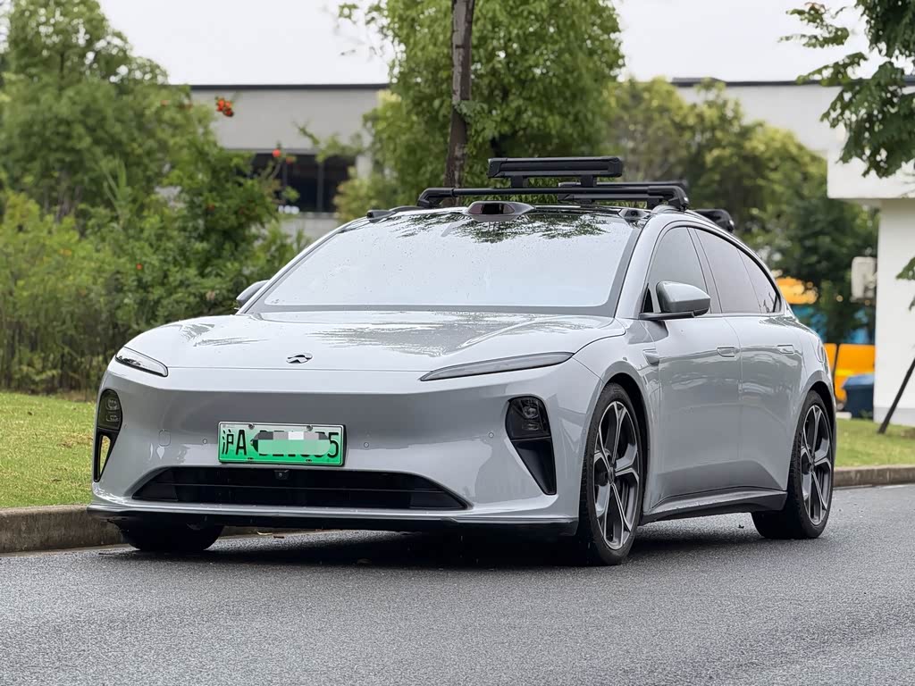 NIO ET5