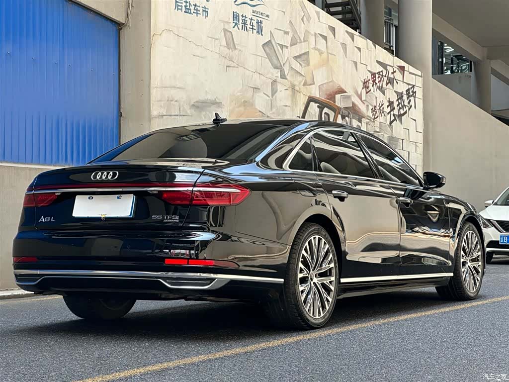 Audi A8L, 2020 все фото