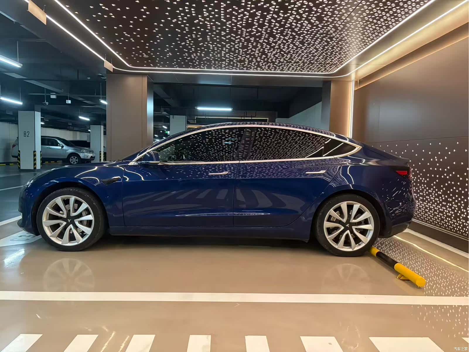 Tesla Model 3, 2020 17