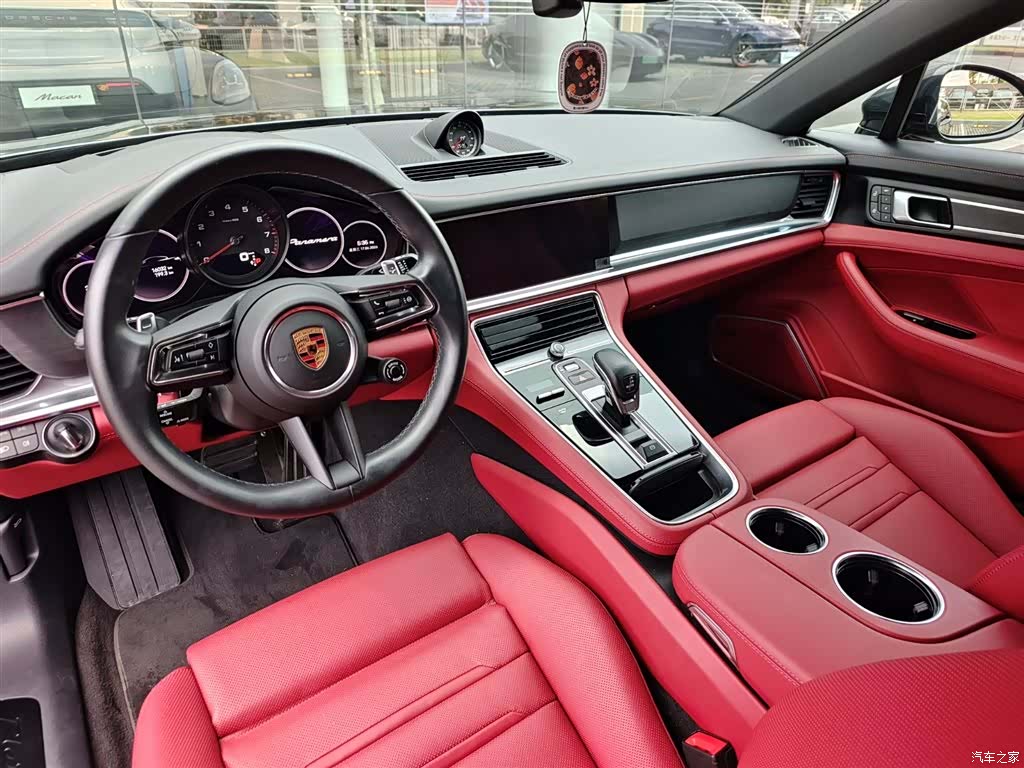 Porsche Panamera, 2023 все фото
