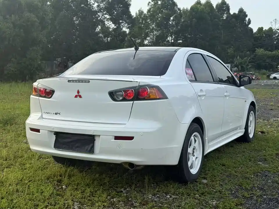 Mitsubishi Wing God