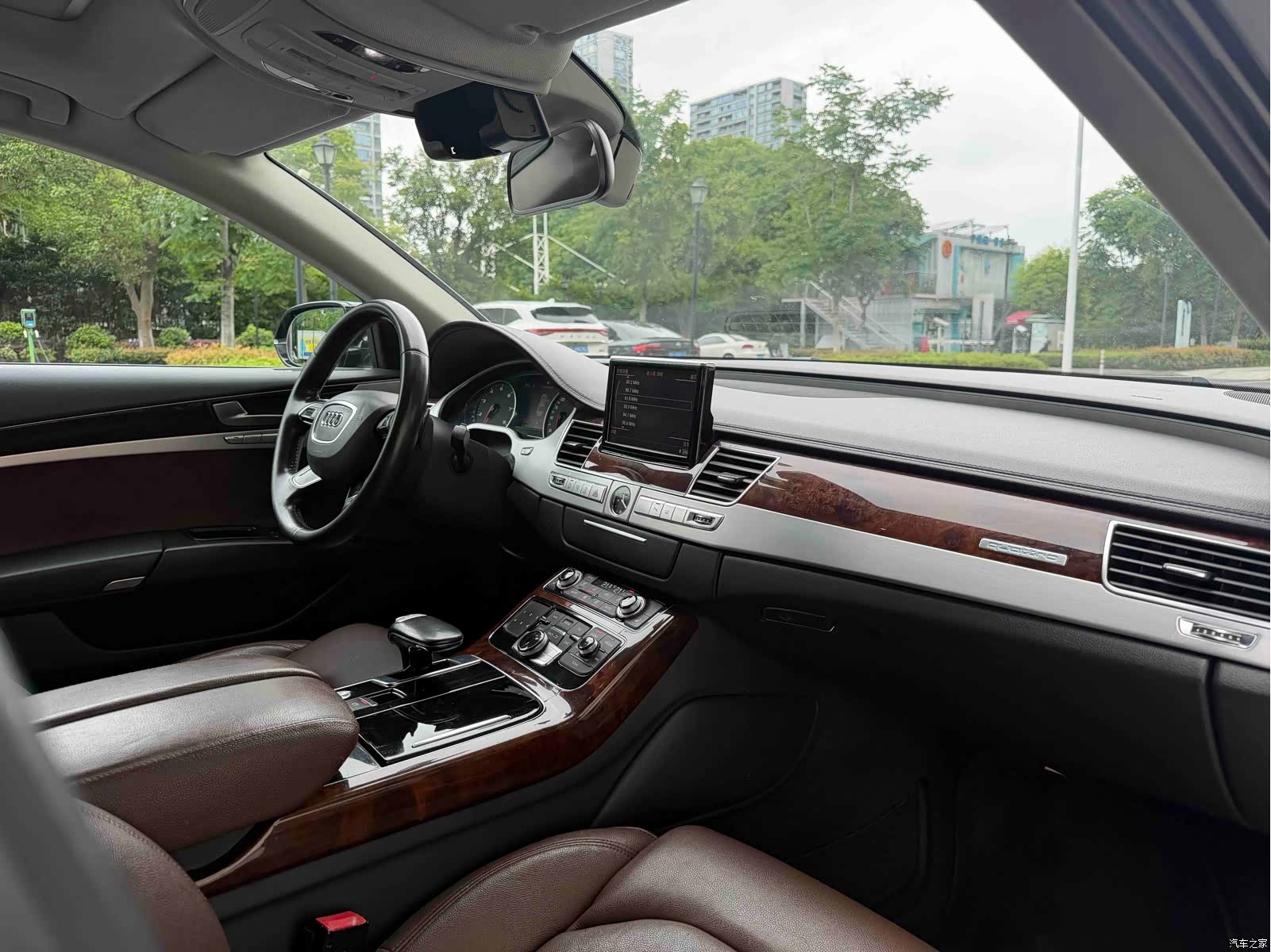Audi A8L, 2012 12