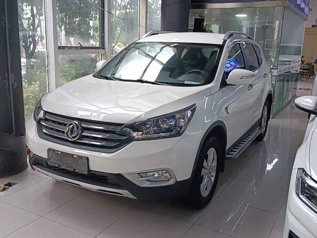 Dongfeng AX7