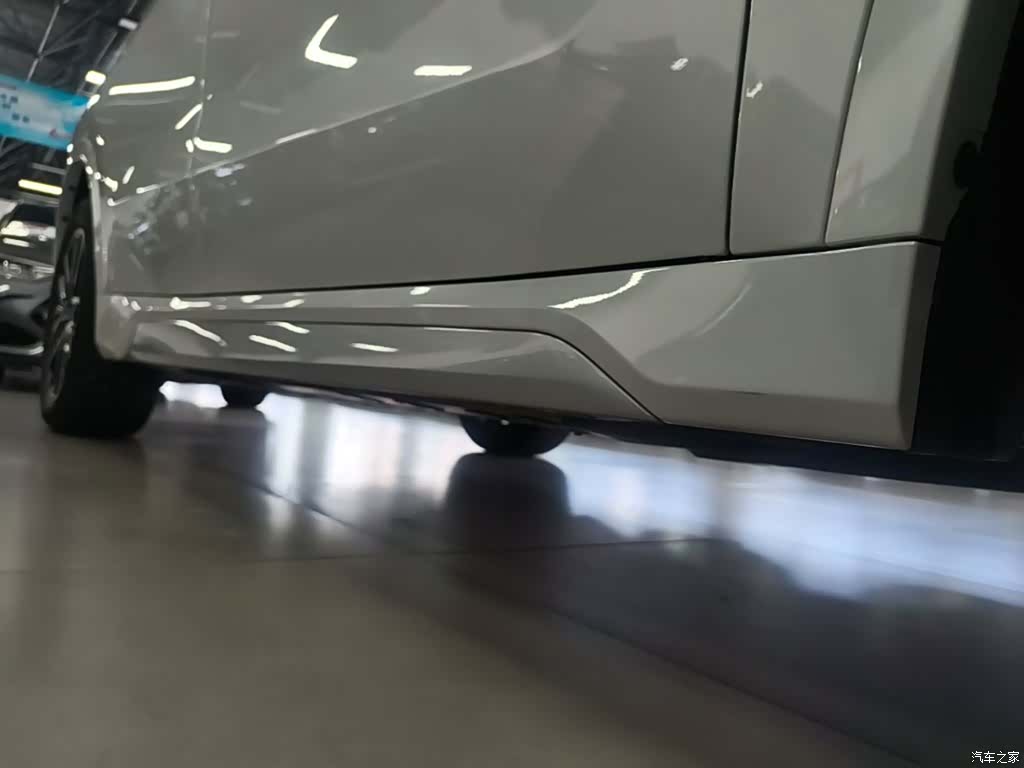 BMW iX1, 2024 19