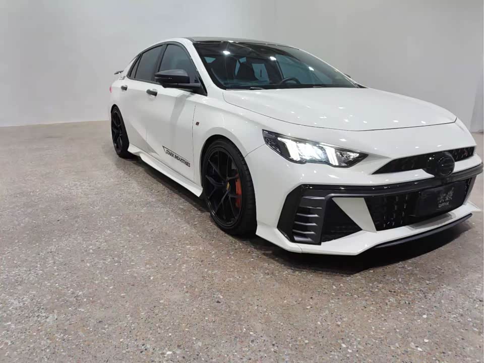 Trumpchi Shadow Leopard