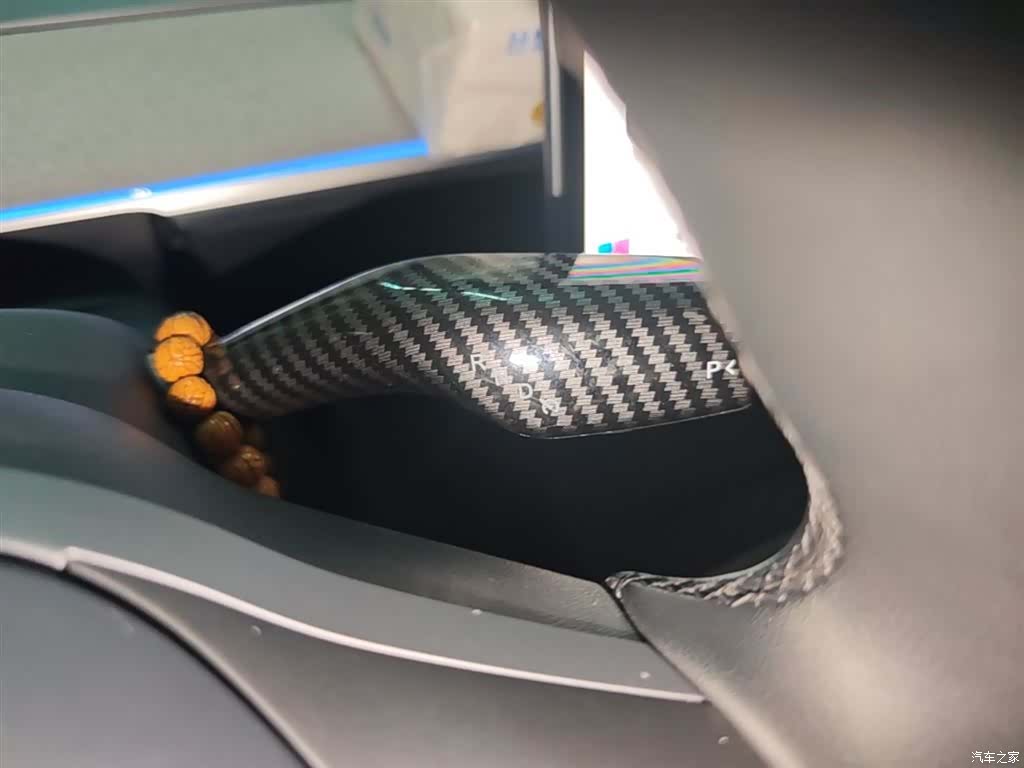 Tesla Model Y, 2024 14