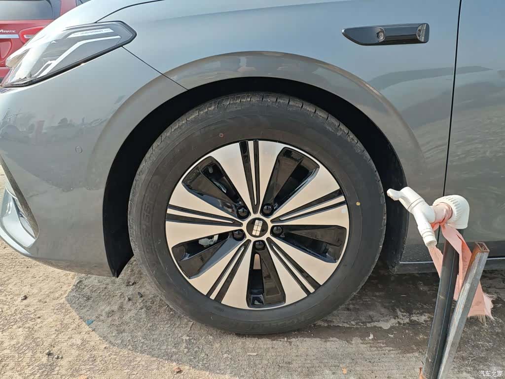 Geely A7, 2025 25