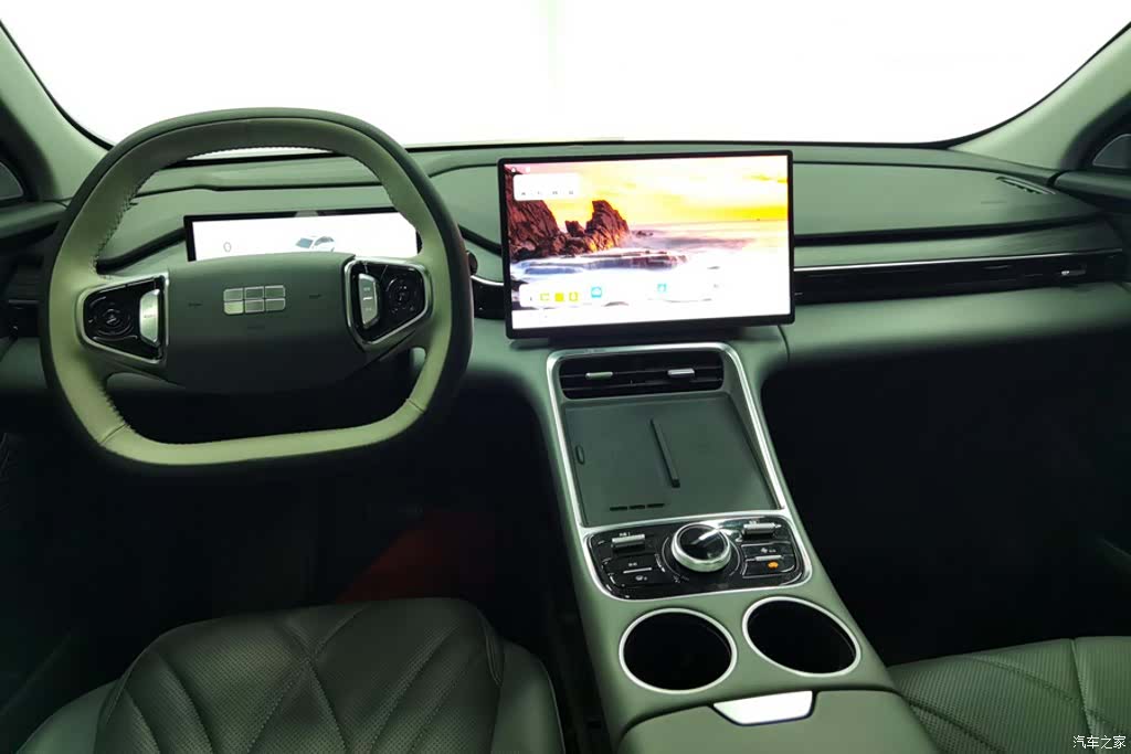 Geely Galaxy L6, 2026 12