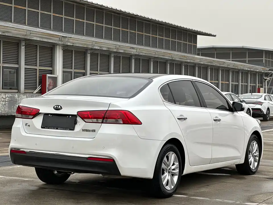 Kia K4