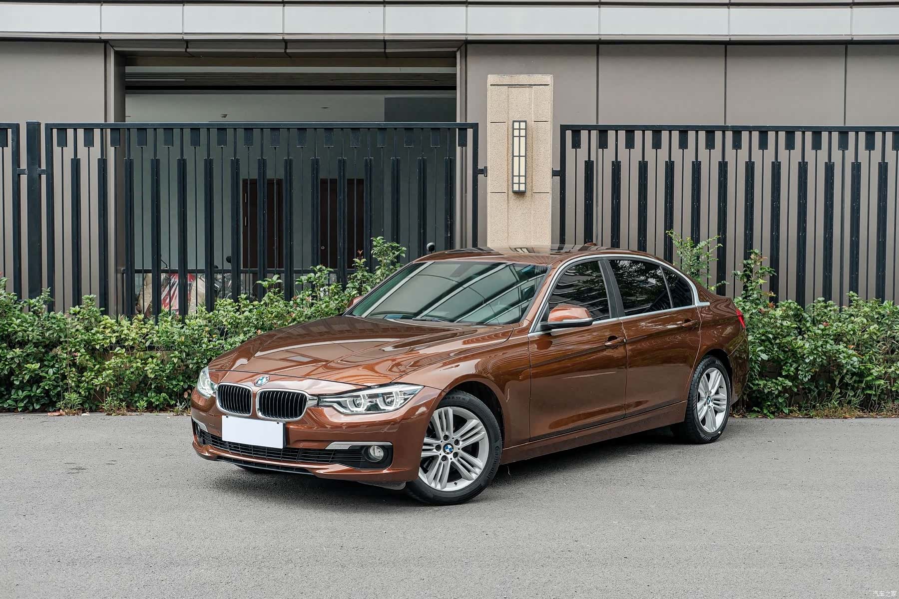 BMW 3 Series, 2016 1