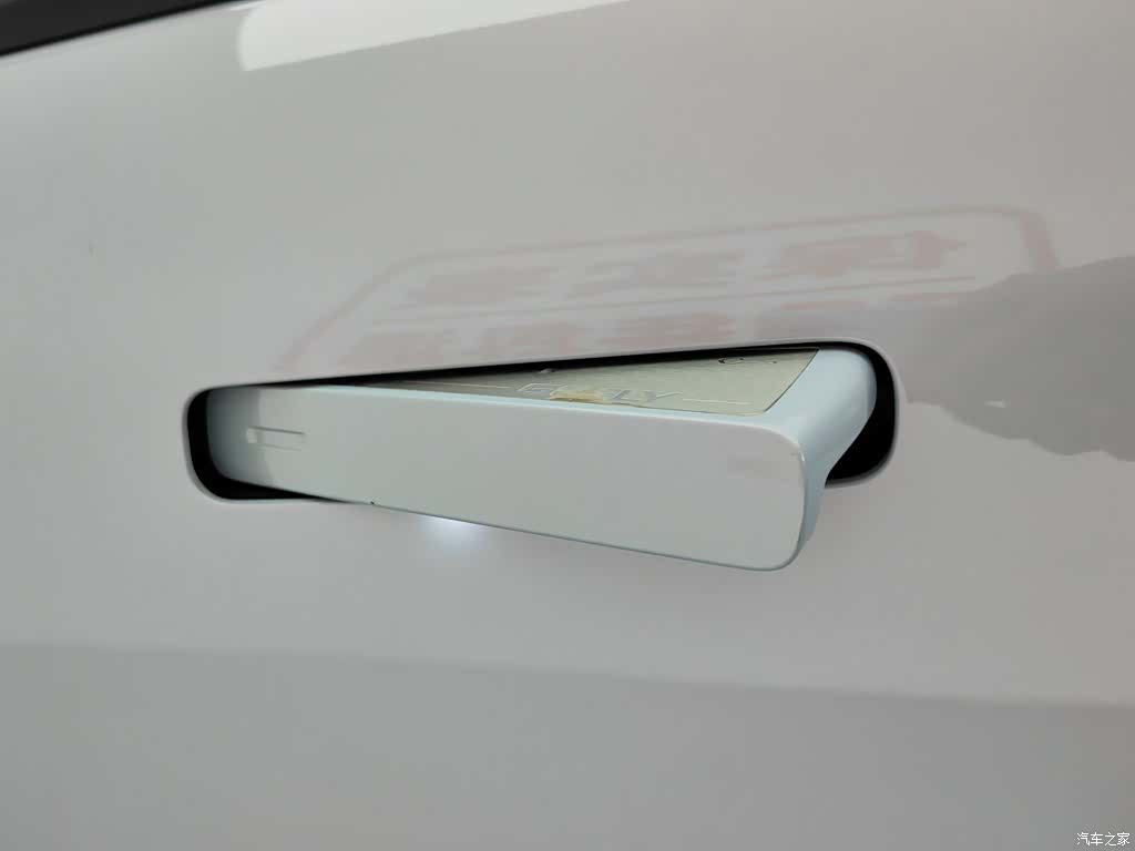 Geely Icon, 2024 18