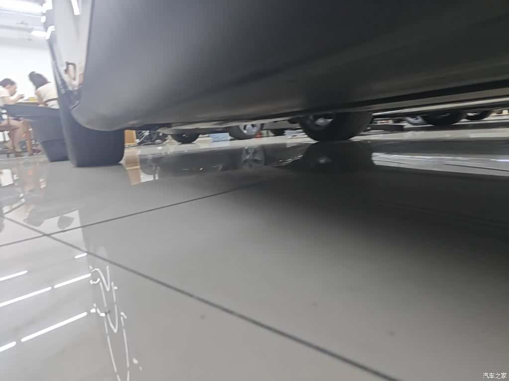Tesla Model Y, 2023 22