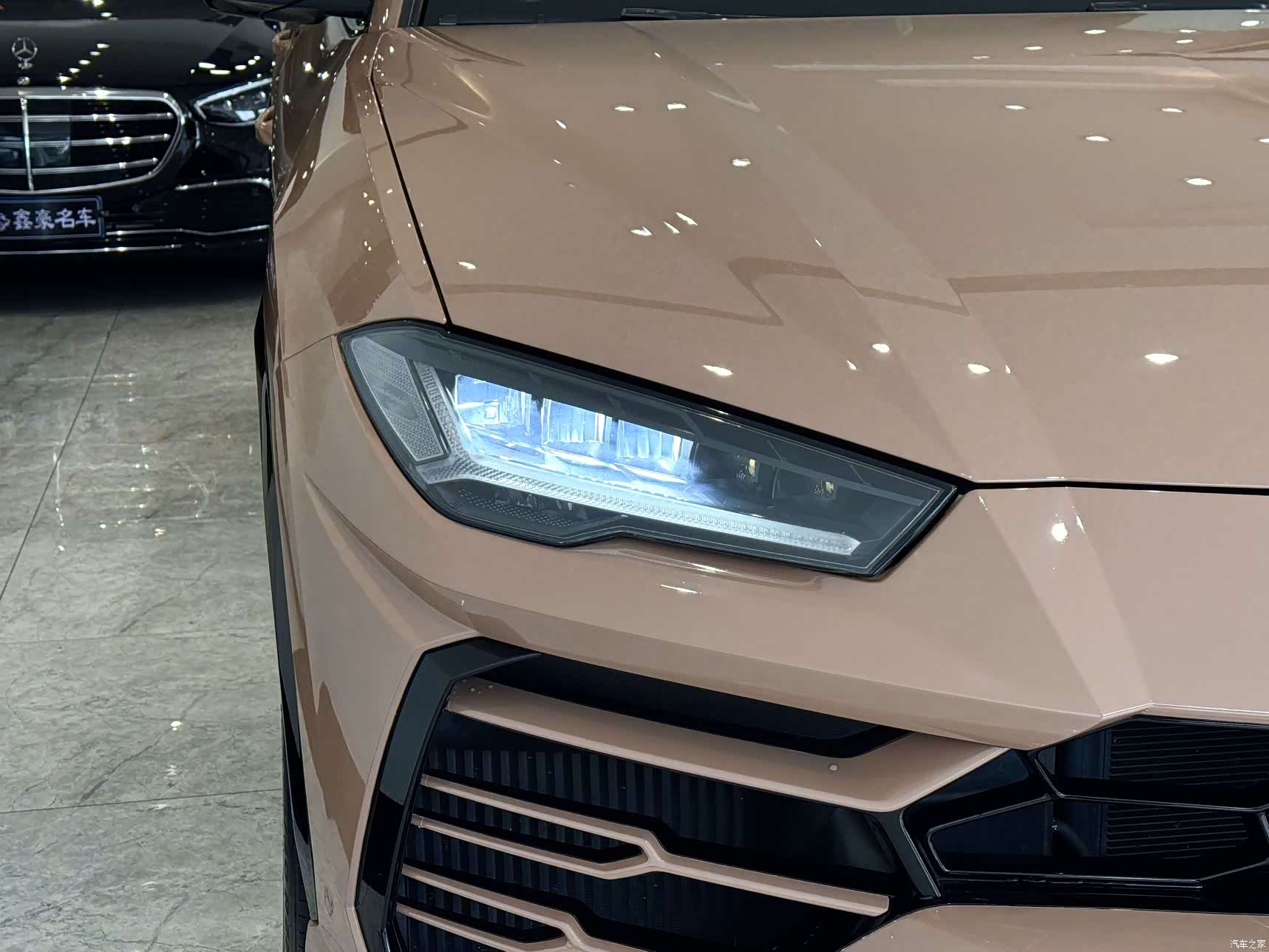 Lamborghini Urus, 2019 6