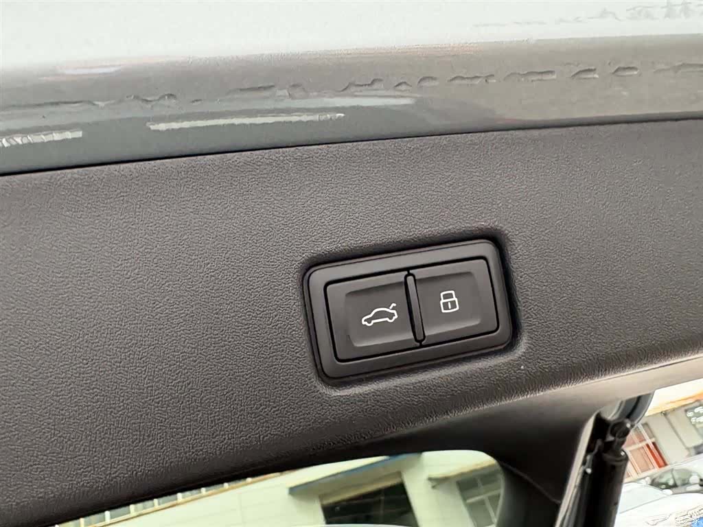 Audi Q5L, 2025 21
