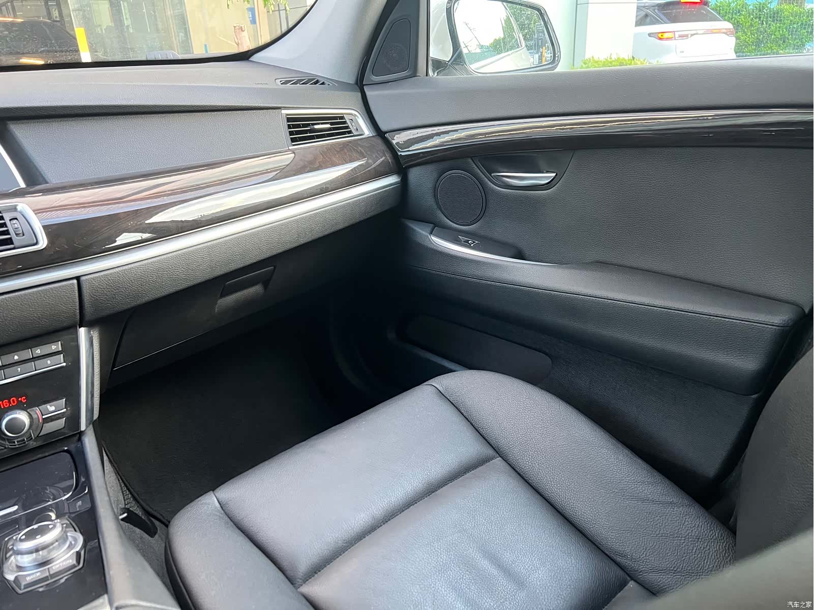 BMW 5 Series, 2011 12