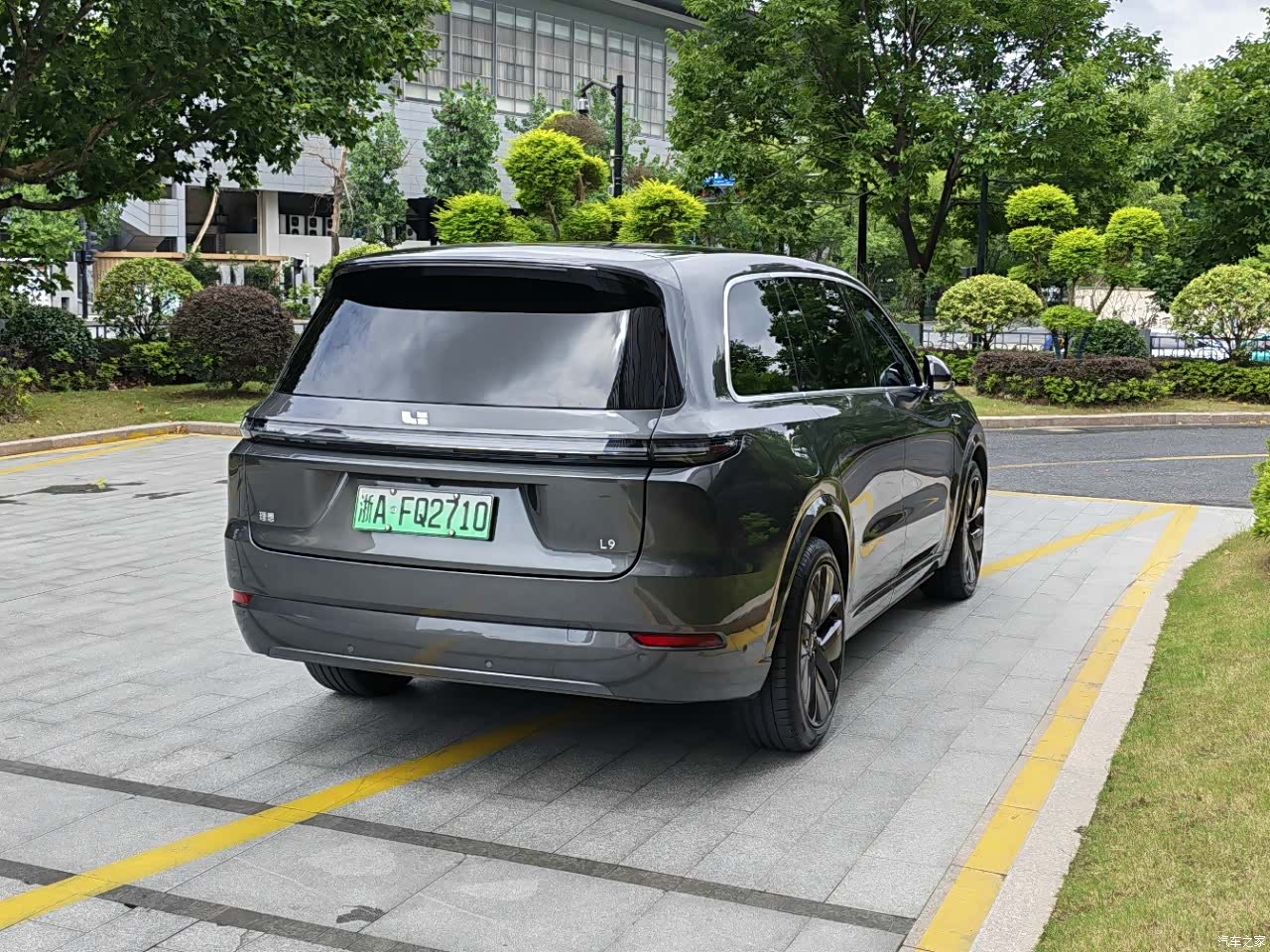 Li Auto L9, 2023 все фото