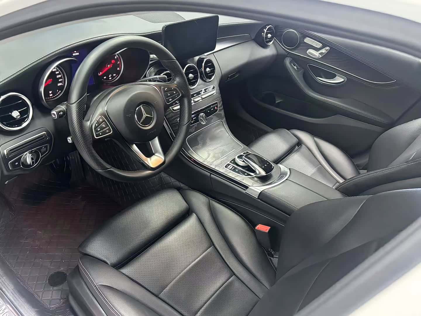 Mercedes-Benz C-Class, 2016 9