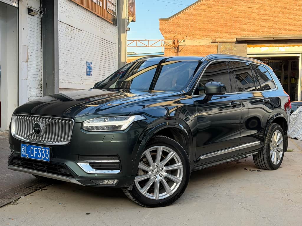 Volvo XC90