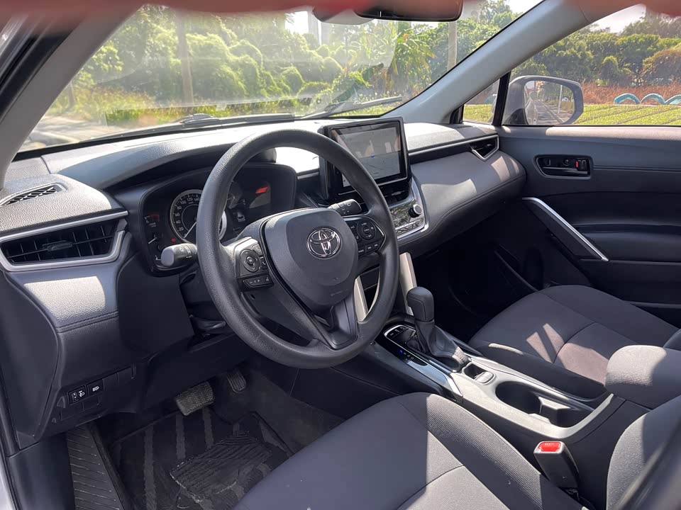 Toyota Corolla Sharp amplifier