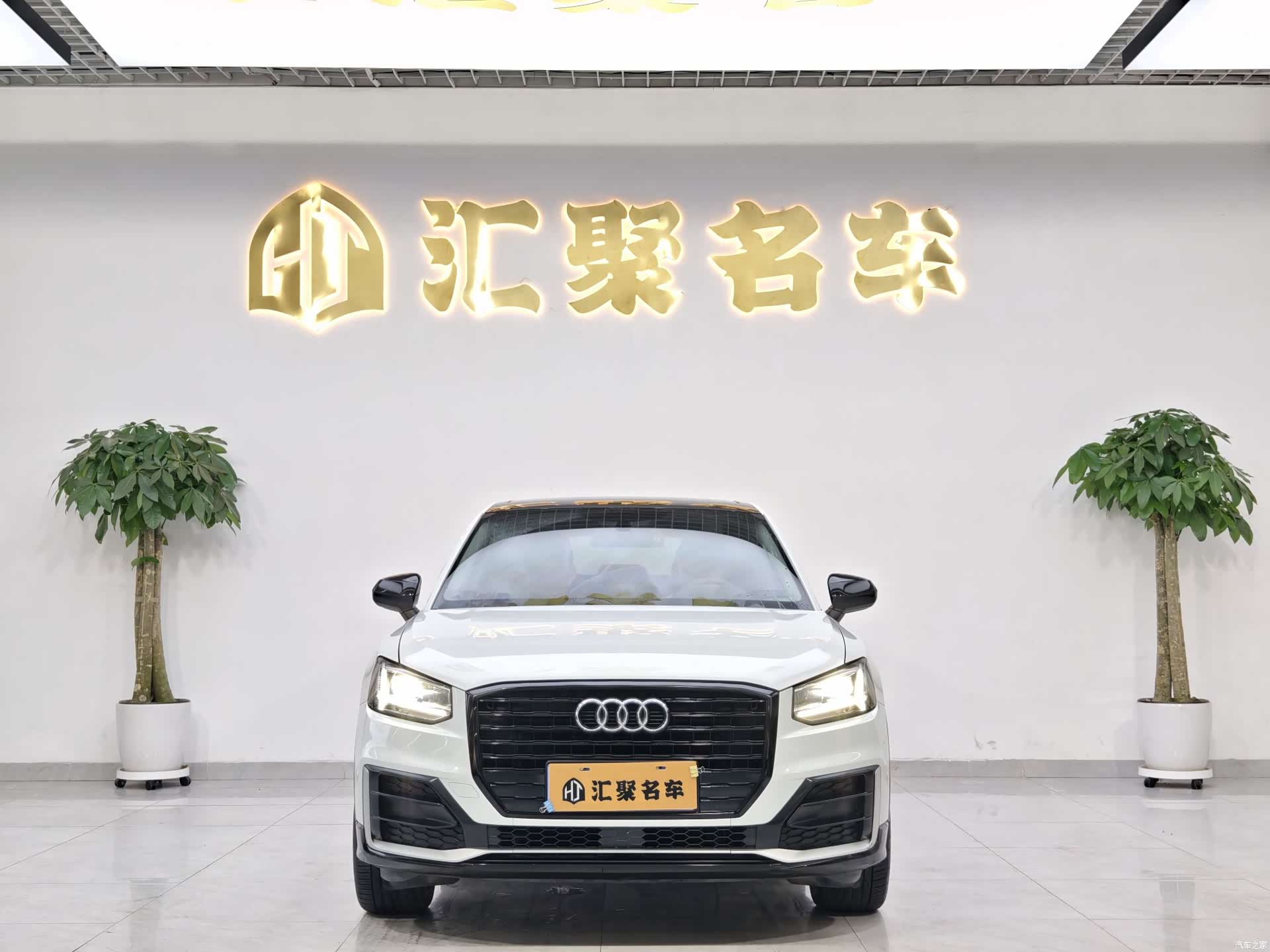 Audi Q2L, 2019 3
