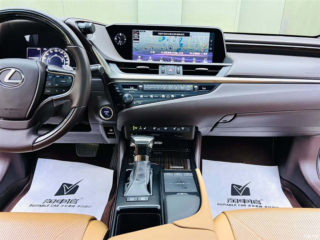 Lexus ES, 2019 13