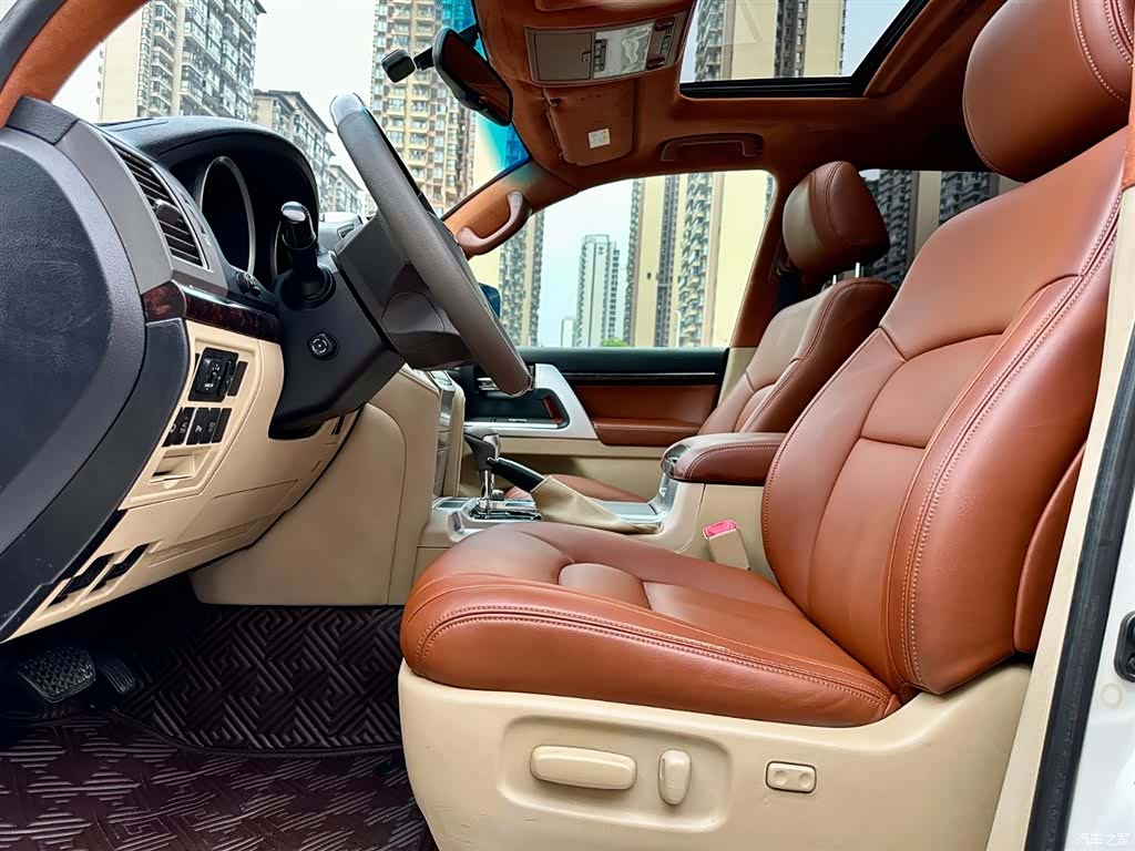 Toyota Land Cruiser, 2010 8