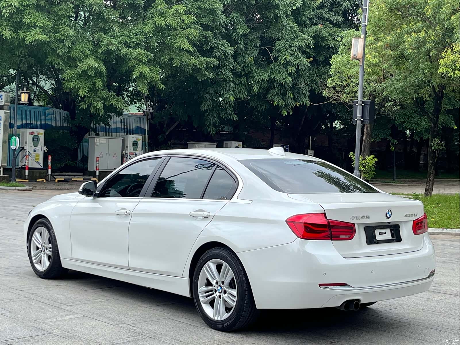 BMW 3 Series, 2017 13