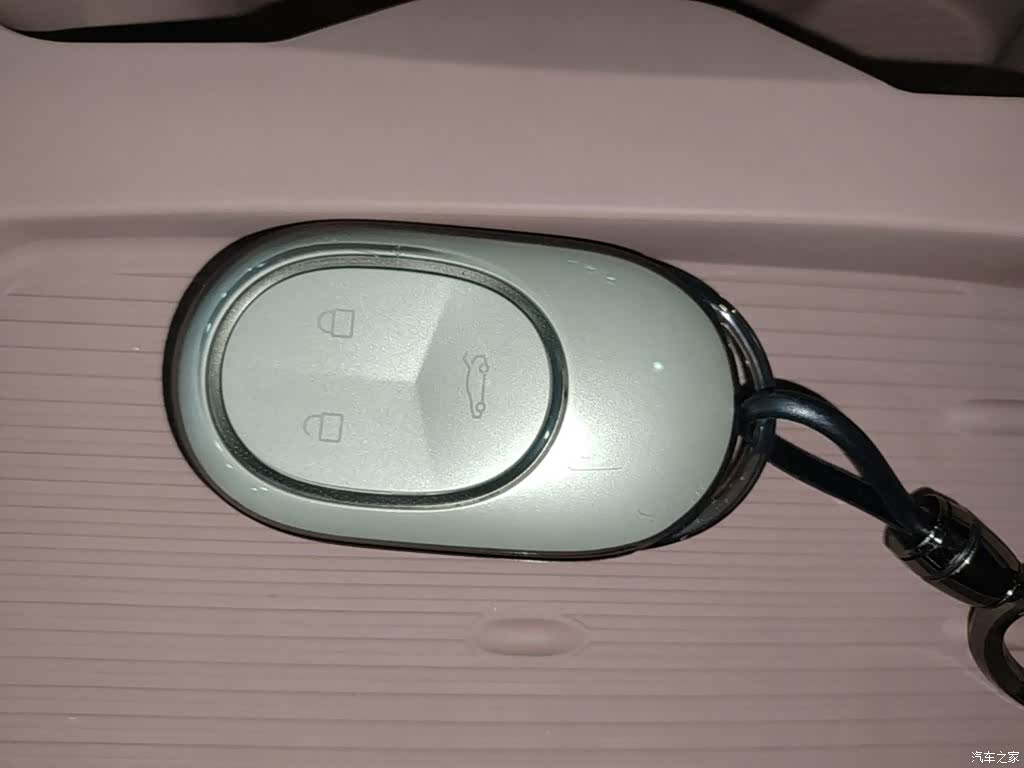 NIO EC6, 2024 9
