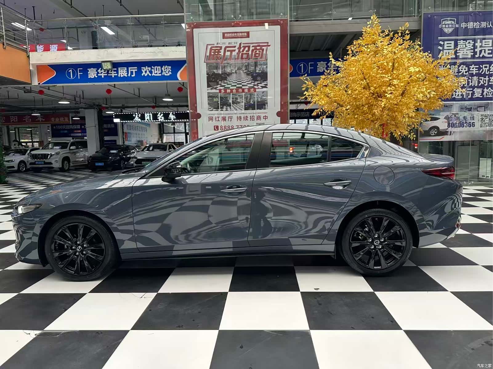 Mazda Mazda3, 2023 все фото