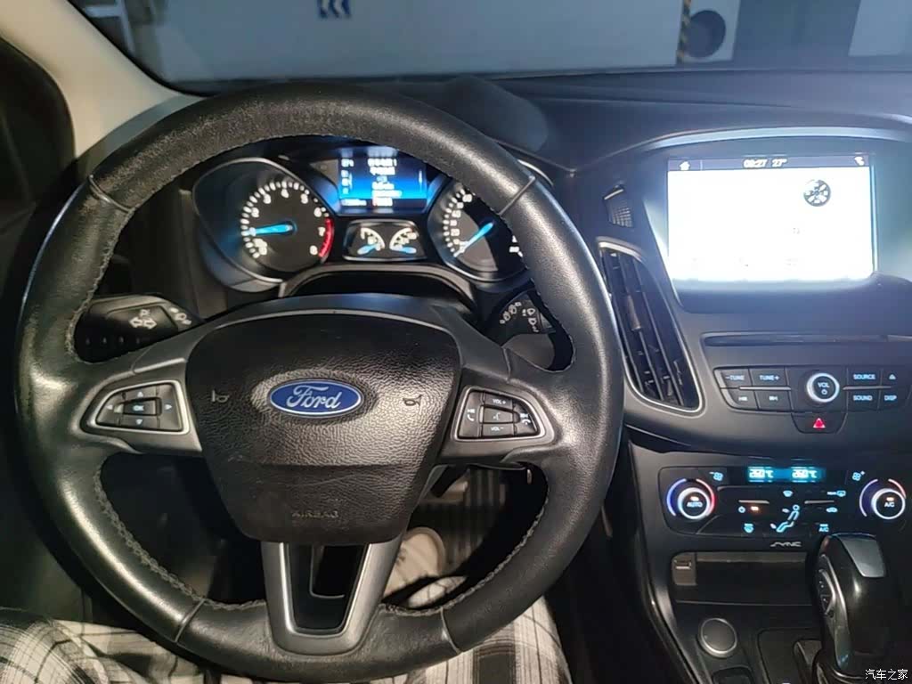 Ford Focus, 2018 10