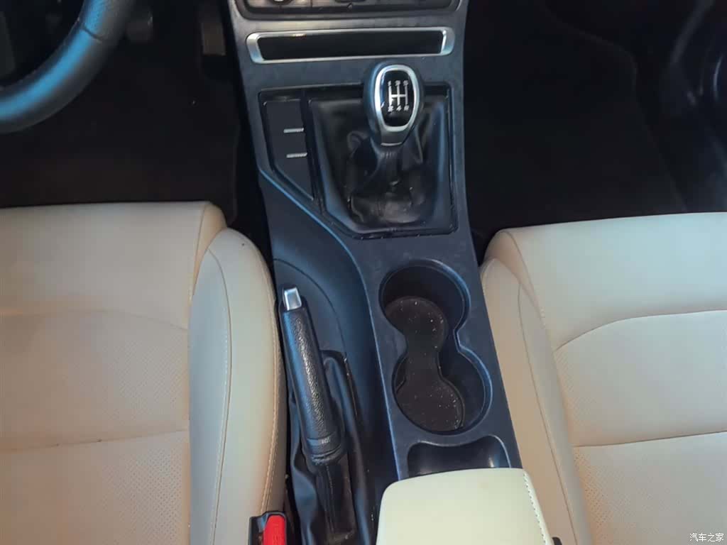 Geely Emgrand, 2018 14