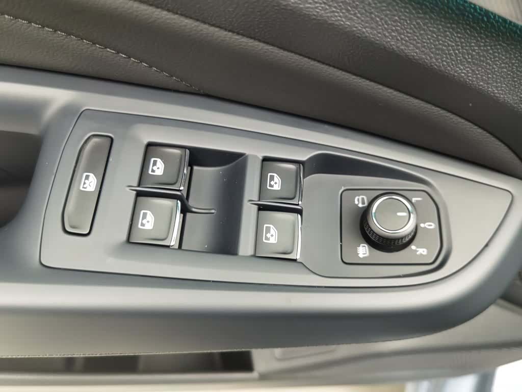 Volkswagen Passat, 2022 9